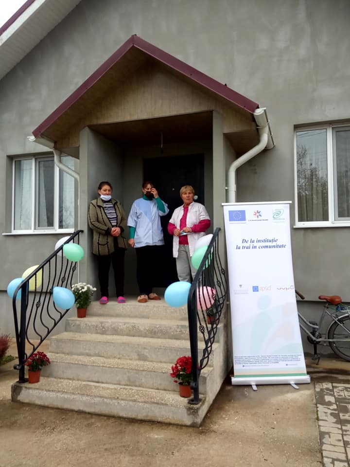 De la instituție la trai în comunitate