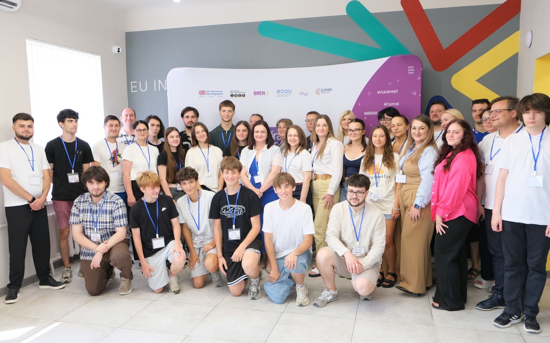 Șase echipe, șase soluții digitale și o regiune conectată prin idei: rezultatele primului Hackathon Regional organizat de Asociația ECOU