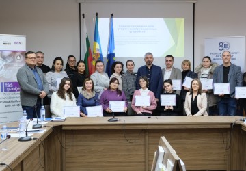 Asociația ECOU sprijină femeile și tinerii din sudul Moldovei să facă față riscurilor cibernetice într-o eră dominată de AI